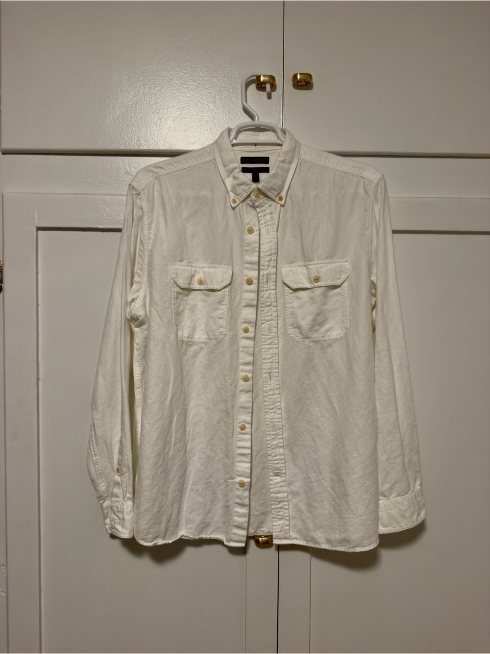 Banana Republic White Cotten Linen Blend Button-Down Shirt with Chest Pockets
